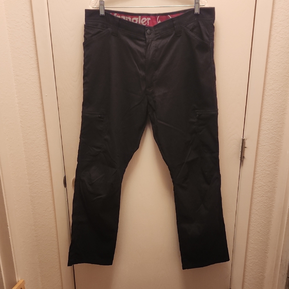 Wrangler Men's Black Cargo Pants